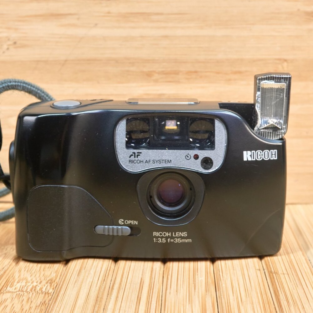Vintage 80s RICOH FF-9s 35mm Film Camera, Point and Shoot Camera